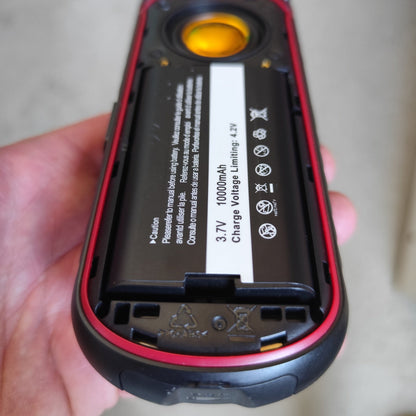 Robusni Land Rover mobilni telefon Dual SIM – Baterija 10.000 mAh, snažan zvučnik i odličan signal za nepristupačne terene